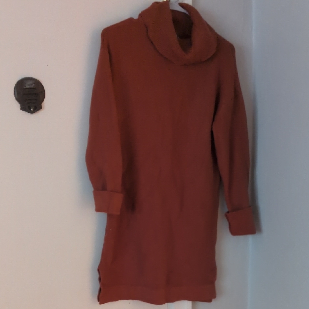 BTFBM Cozy Cowl Neck Sweater in Rich Brown Size Medium